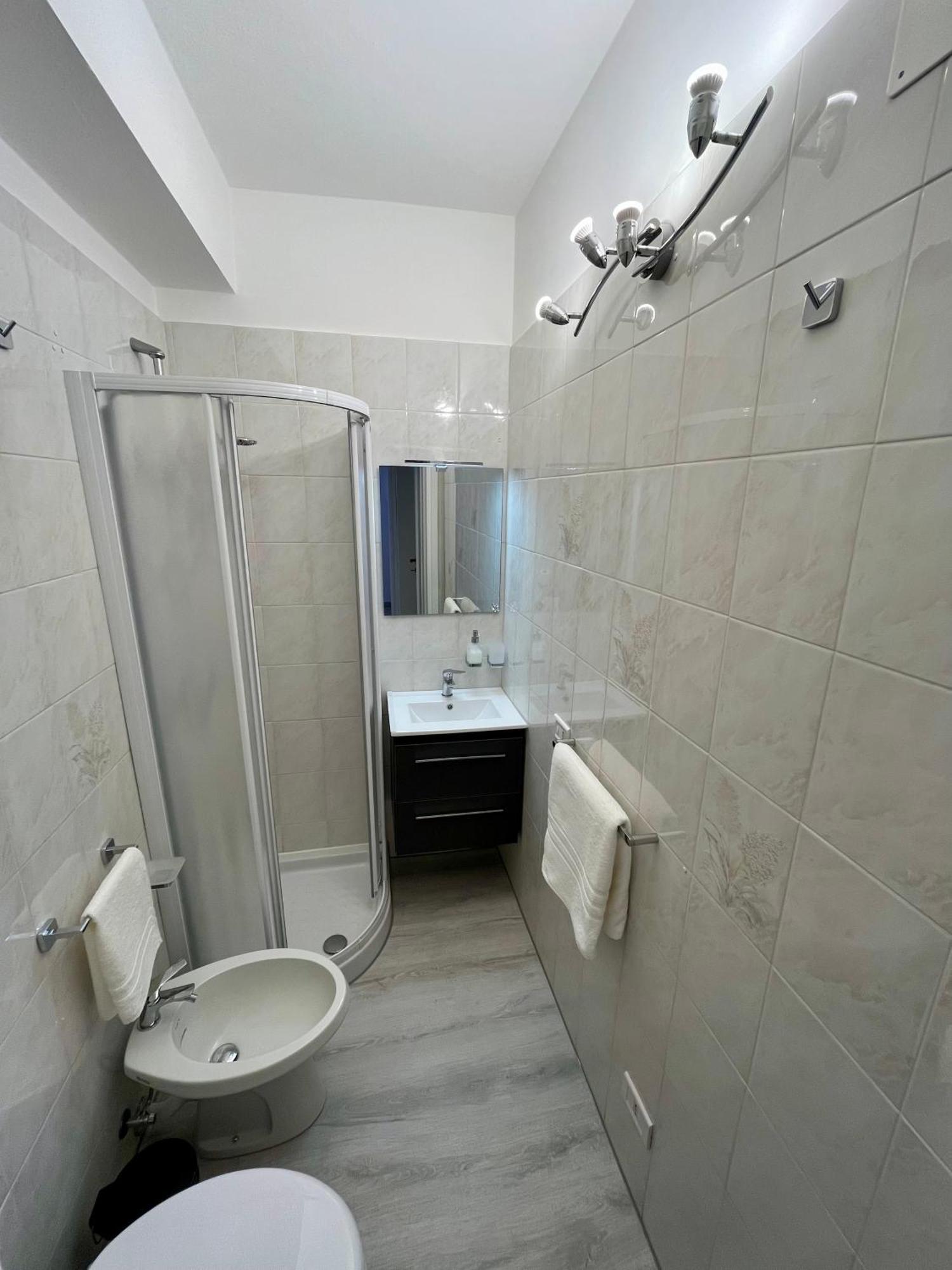 Lake & Nature Apartment Ispra Ngoại thất bức ảnh